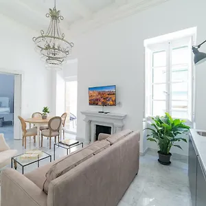 Carmelita Apartamento La Valeta